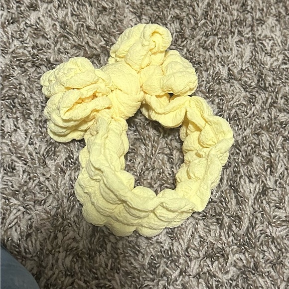 Butter Yellow Popcorn Textured Headwrap Bow - Picture 2 of 4